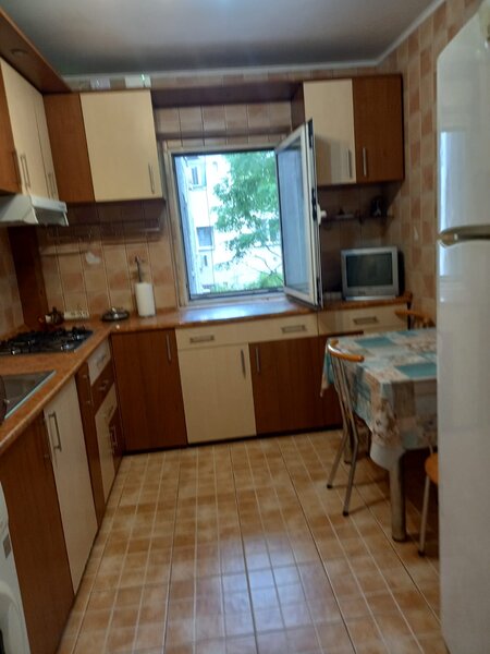 Tineretului, Vacaresti, Pridvorului